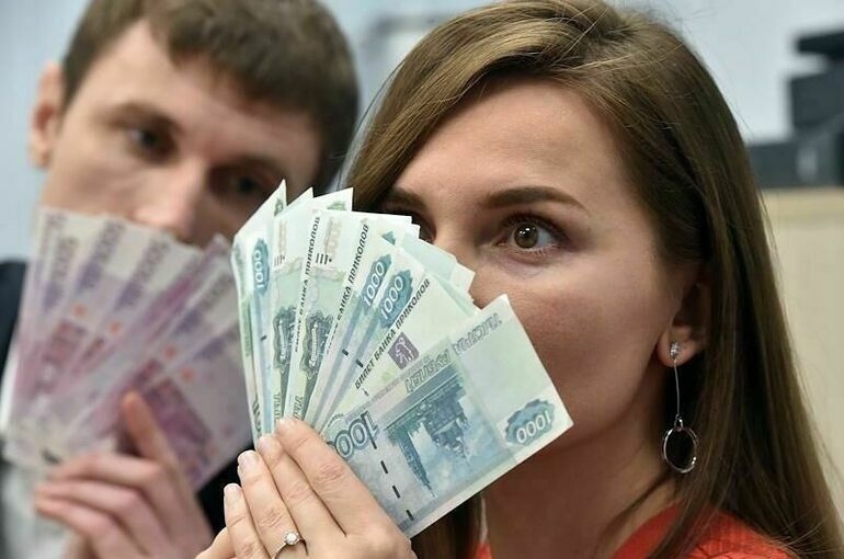 Зарплатные ожидания жителей Томской области на 13 тысяч рублей ниже, чем в среднем по стране