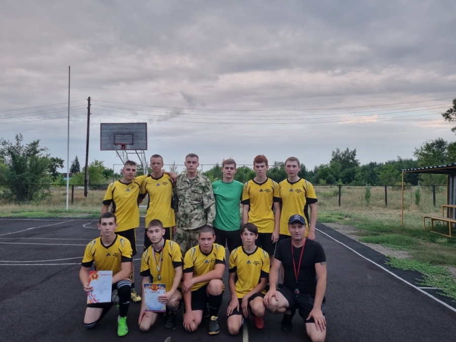 Офицер Росгвардии провел футбольный матч «Za наших» в поддержку российских войск