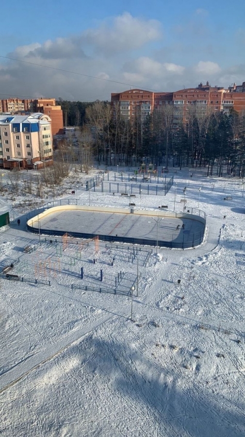 Завершается подготовка уличных спортивных объектов Северска к зиме