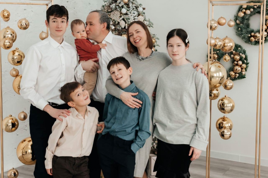 Две многодетные семьи из Северска удостоены орденом «Родительская слава»