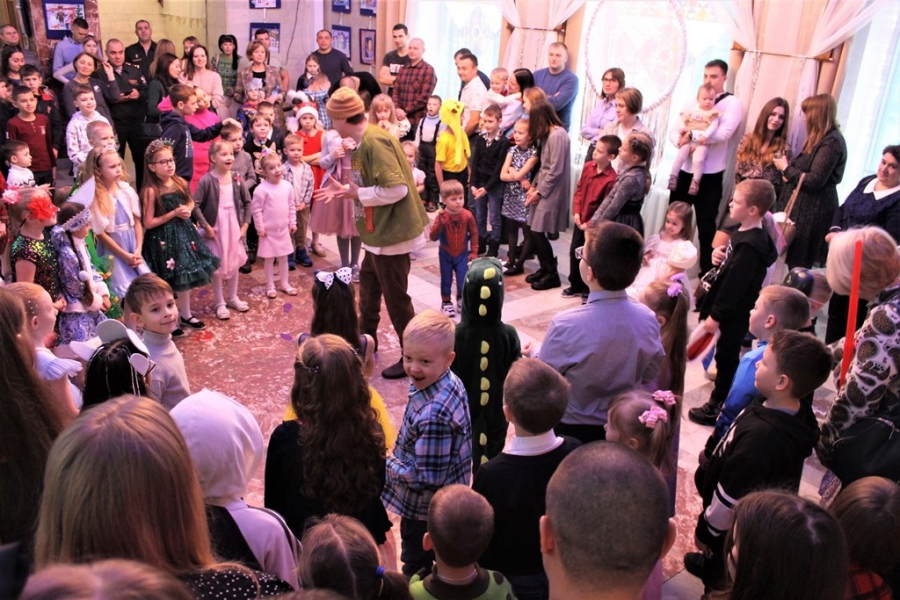 Новогодние праздники для детей росгвардейцев проходят в Томской области