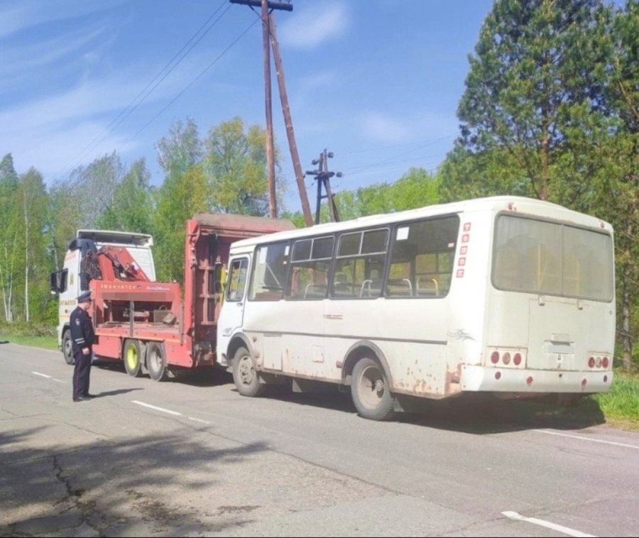 В городе снова проверили автобусы В городе снова проверили автобусы