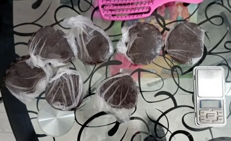 Полицейские задержали подозреваемого в сбыте наркотических средств Полицейские задержали подозреваемого в сбыте наркотических средств